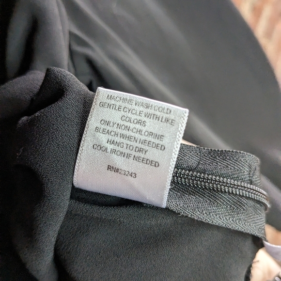 New York & Company 7th Avenue Black Wrap Flowy Top w/ Tie Waist & Side Zipper - Picture 6 of 11